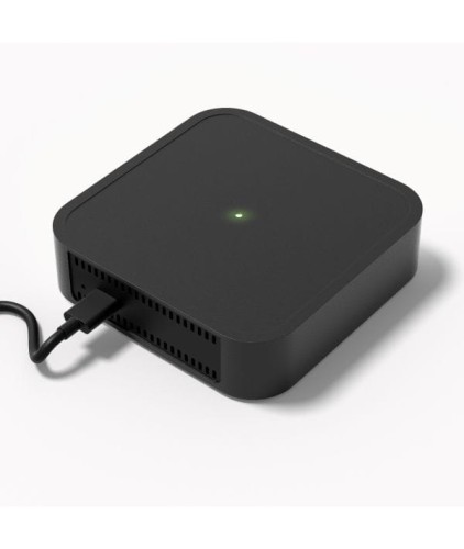 Motion Blinds Smart Hub Matter CM-55 mit Kabel und grüner Statusanzeige