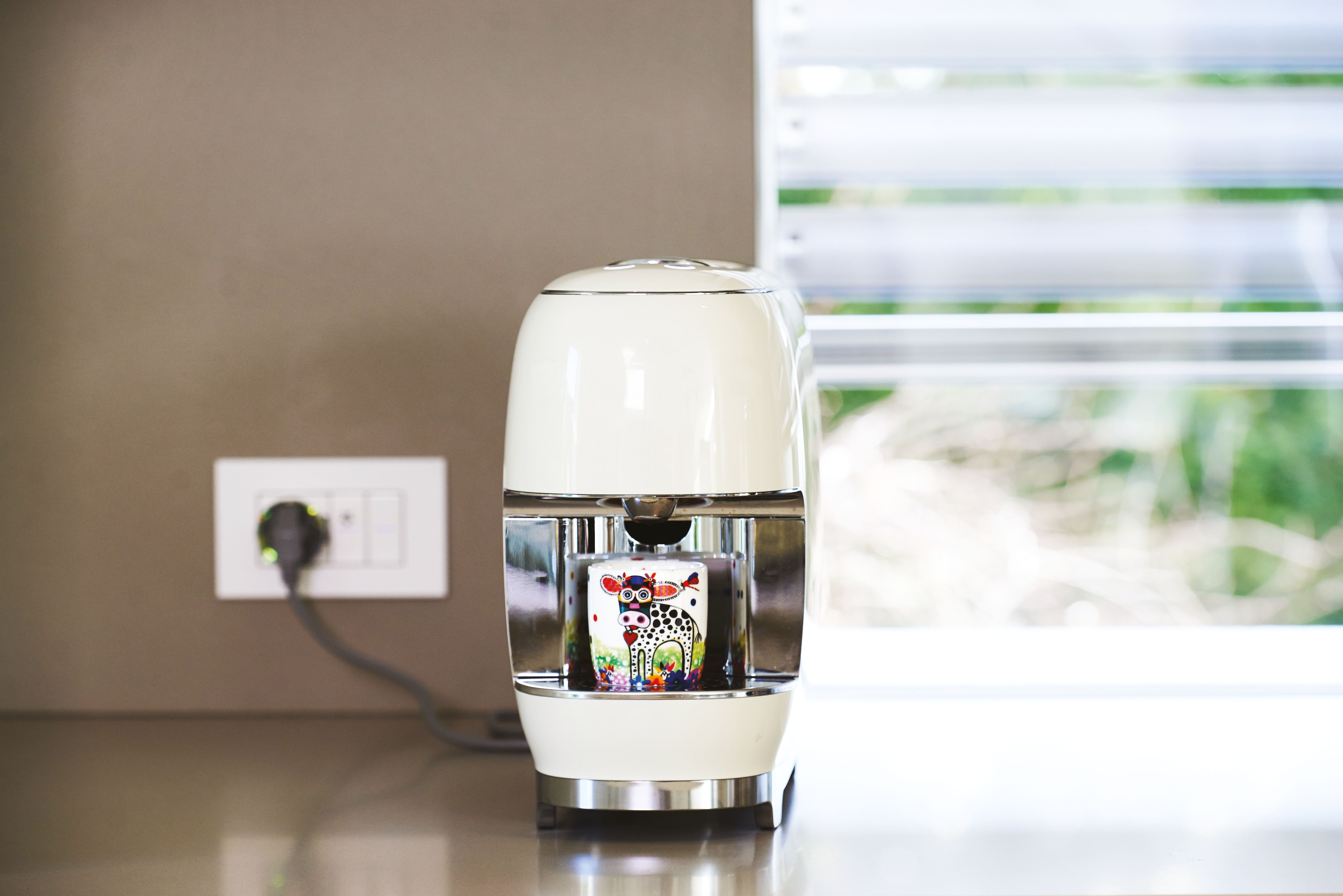 Nice Plug-Control Typ F smarte Zwischensteckdose mit Verbrauchsmessung